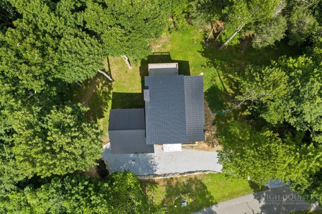 63 Two Hawks Lane Property Photo 43