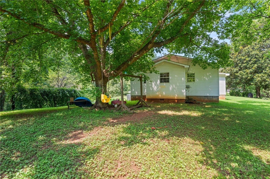 625 New Brickyard Road Property Photo 3