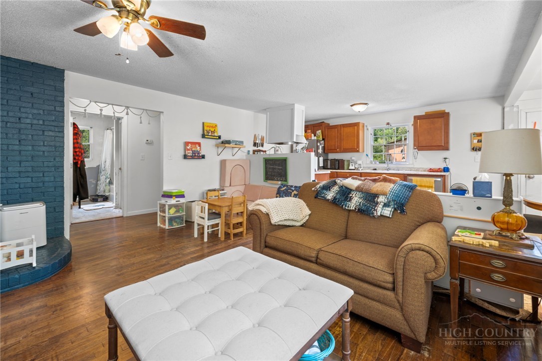 625 New Brickyard Road Property Photo 14