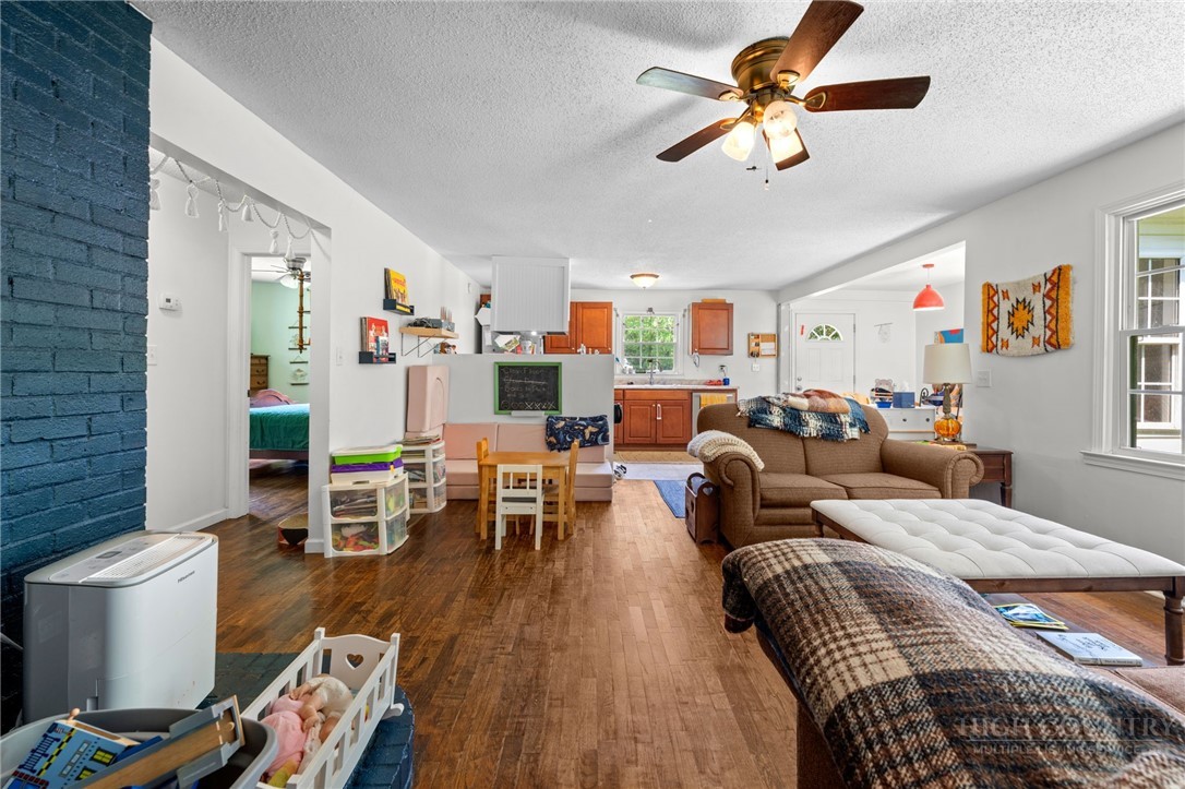 625 New Brickyard Road Property Photo 15