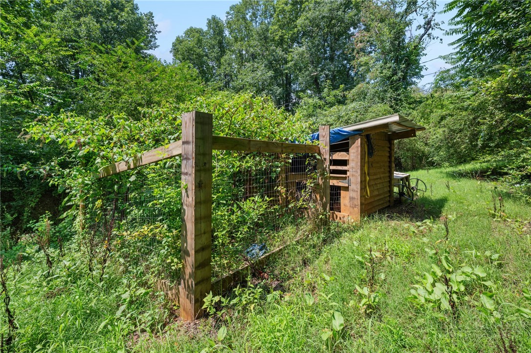 625 New Brickyard Road Property Photo 32