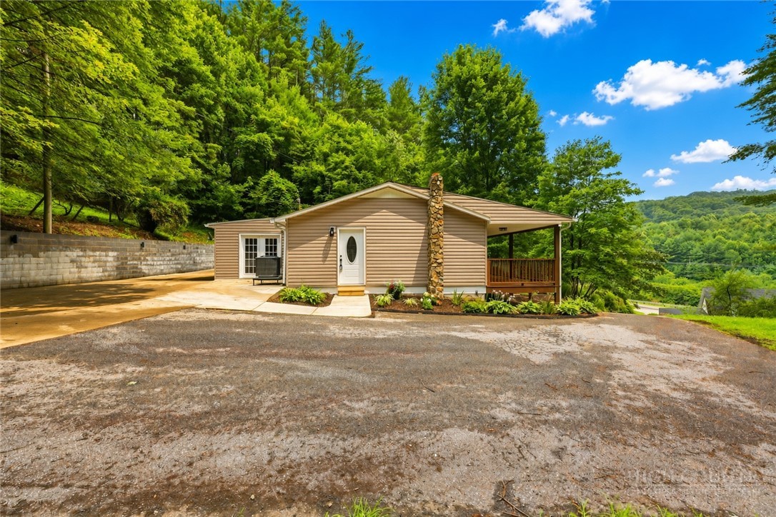 3941 Nc Highway 163 Property Photo 2