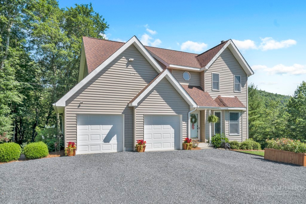 6415 Rhododendron Run Property Photo 1