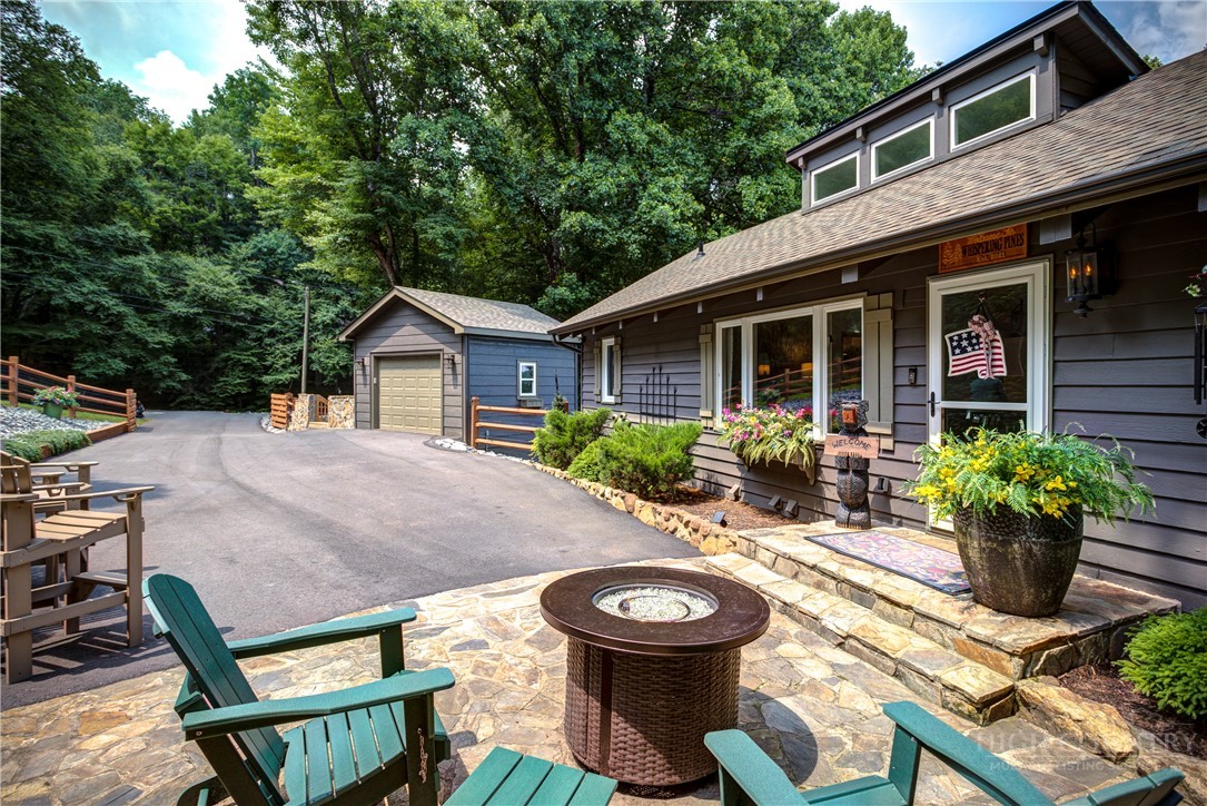 190 Meadow View Road Property Photo 1