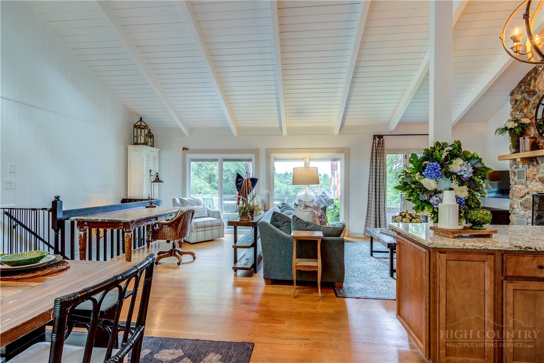 190 Meadow View Road Property Photo 14