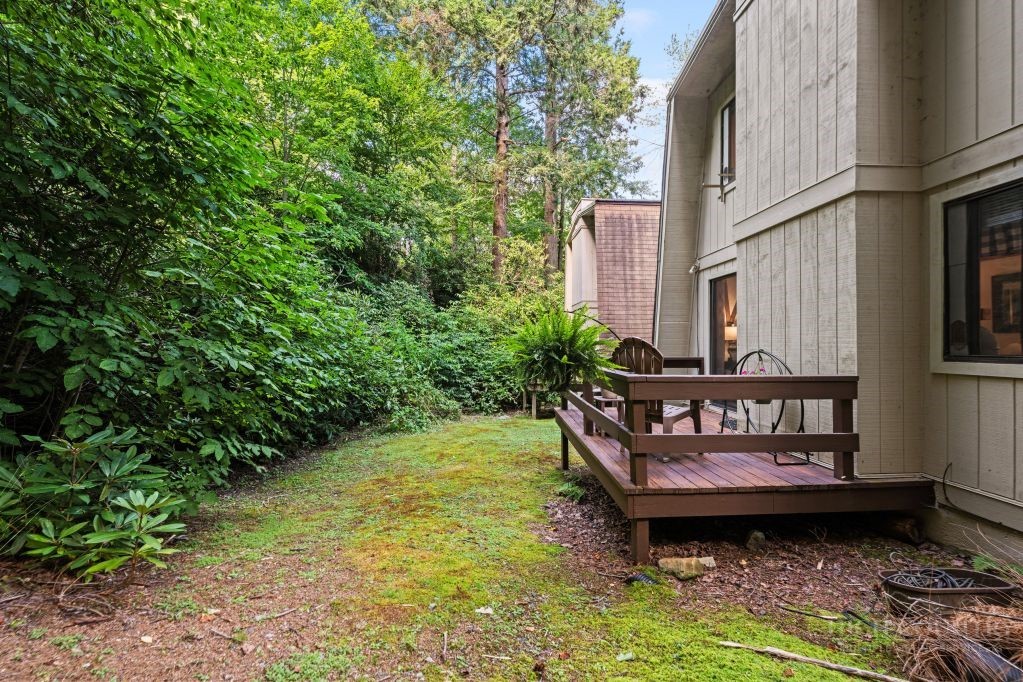 40 Hemlock Hills B Property Photo 21
