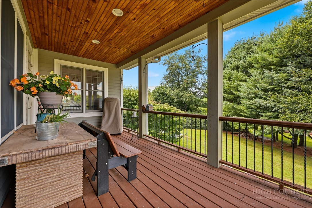 292 Charter Ridge Property Photo 40