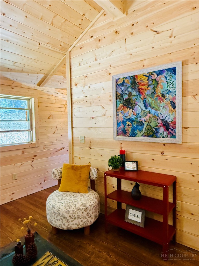 387 Tree Top Circle Property Photo 26