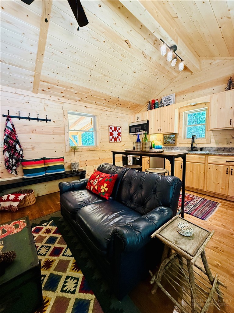387 Tree Top Circle Property Photo 30