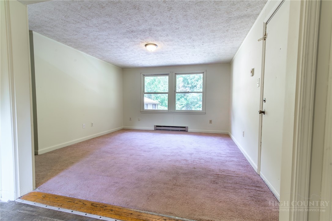 157 Stoneybrook Court C6 Property Photo 4