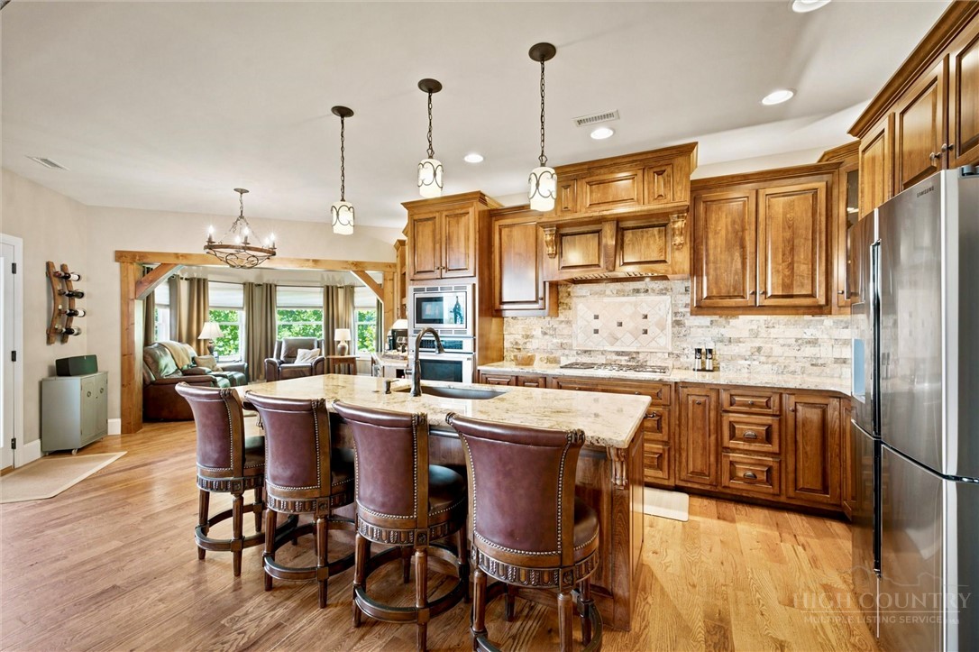 1167 Johns Ridge Parkway Property Photo 14