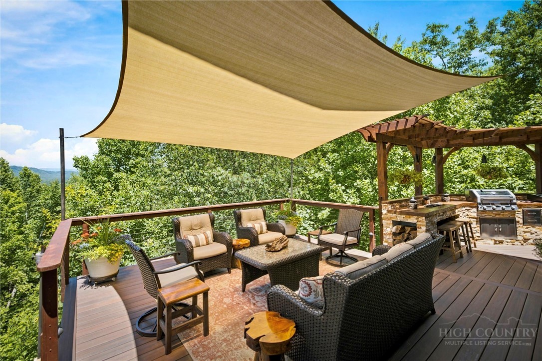 1167 Johns Ridge Parkway Property Photo 25