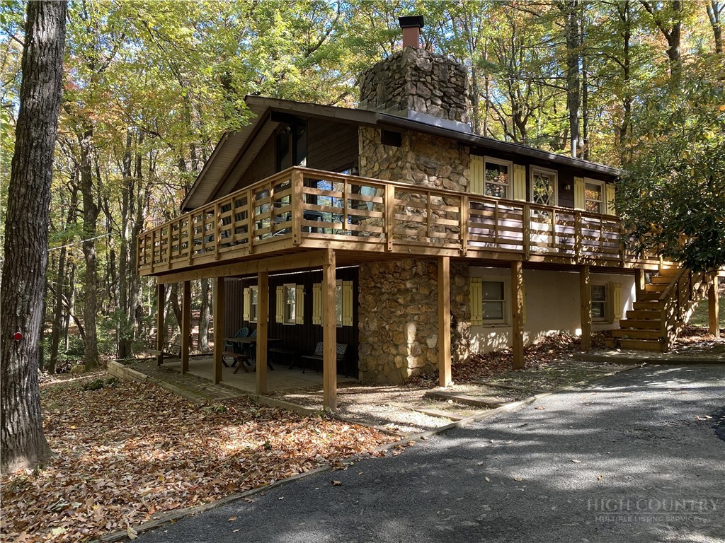 391 Country Club Road Property Photo 1