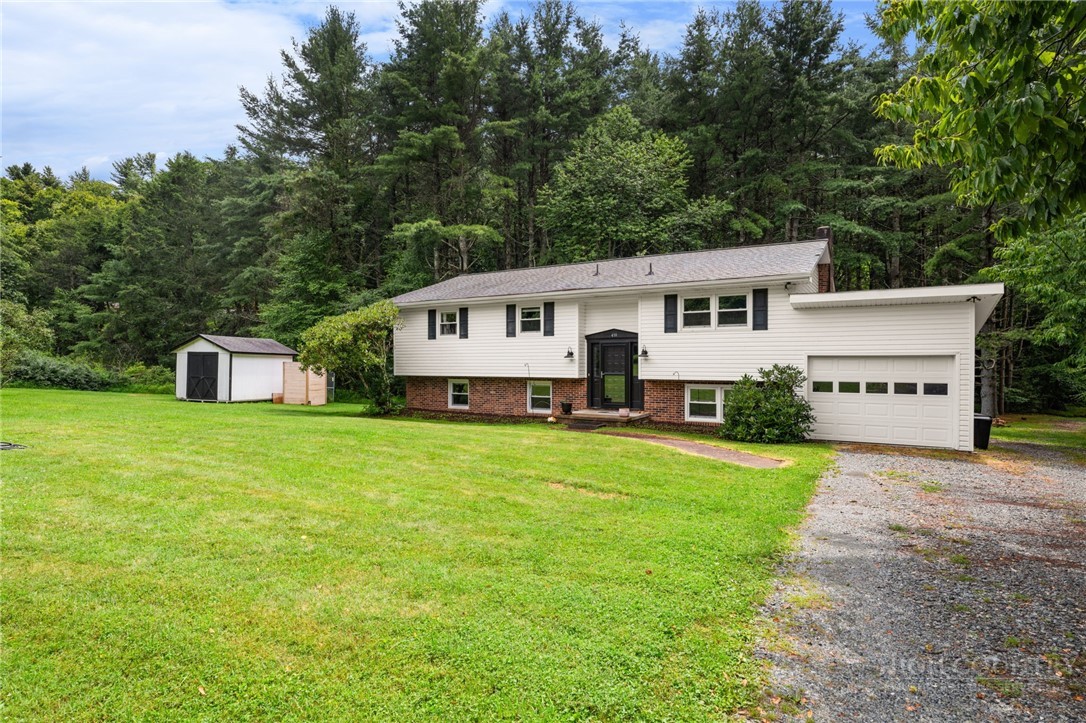 410 Don Hayes Road Property Photo 6