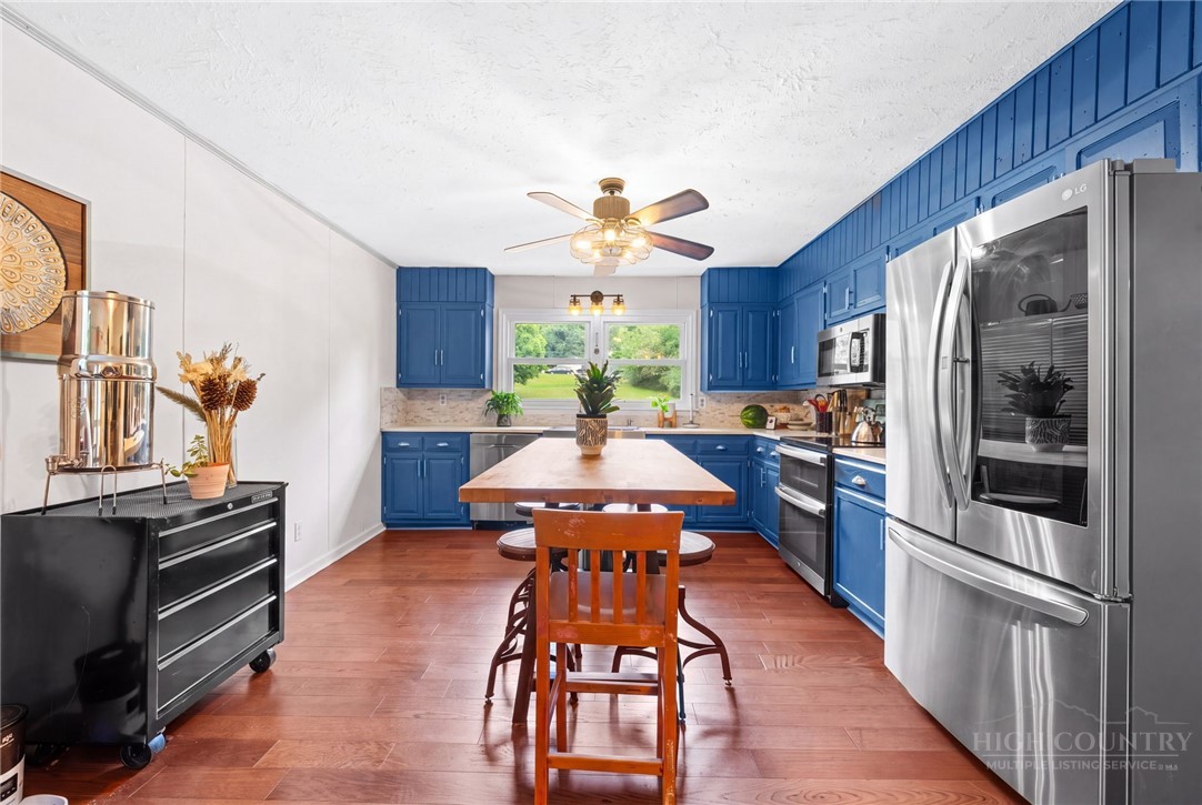 410 Don Hayes Road Property Photo 11