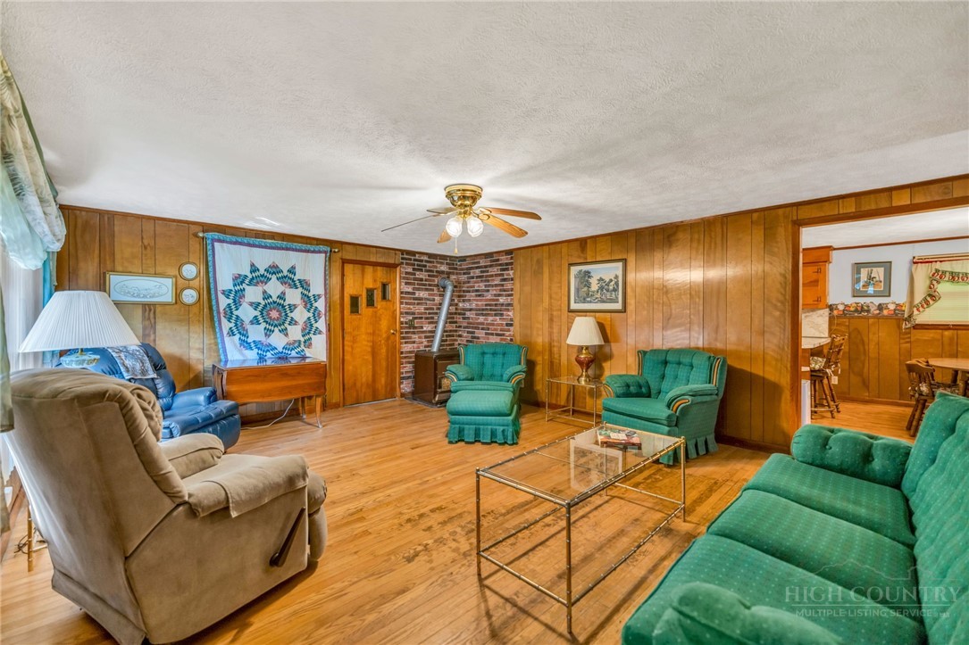 480 Roaring Fork Road Property Photo 11