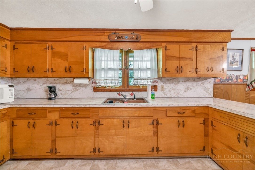 480 Roaring Fork Road Property Photo 19
