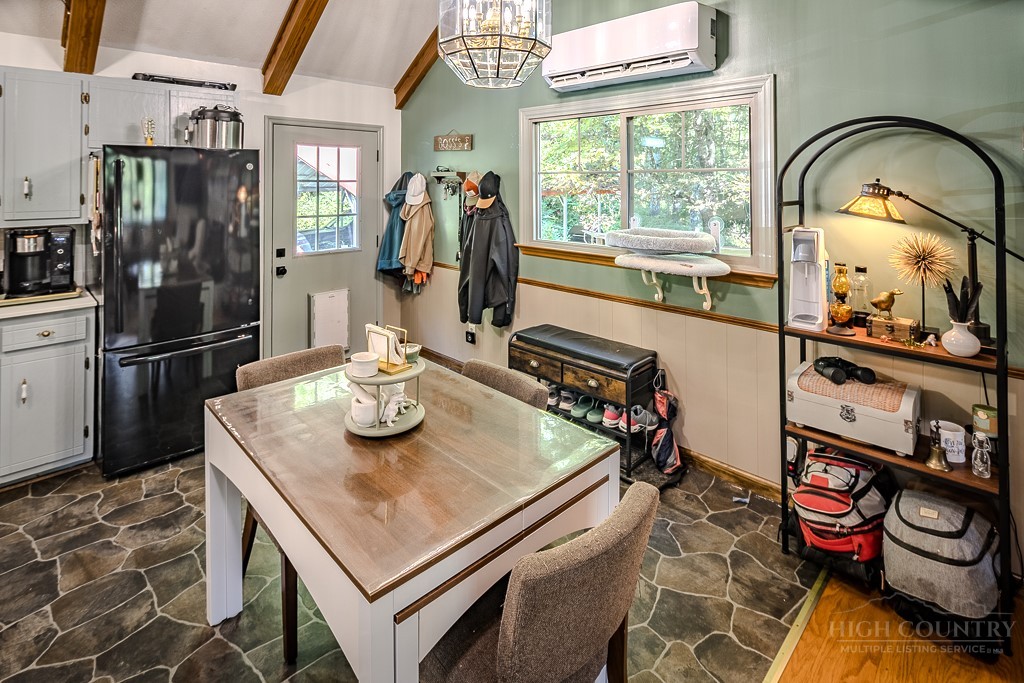 103 Keith Street Property Photo 14