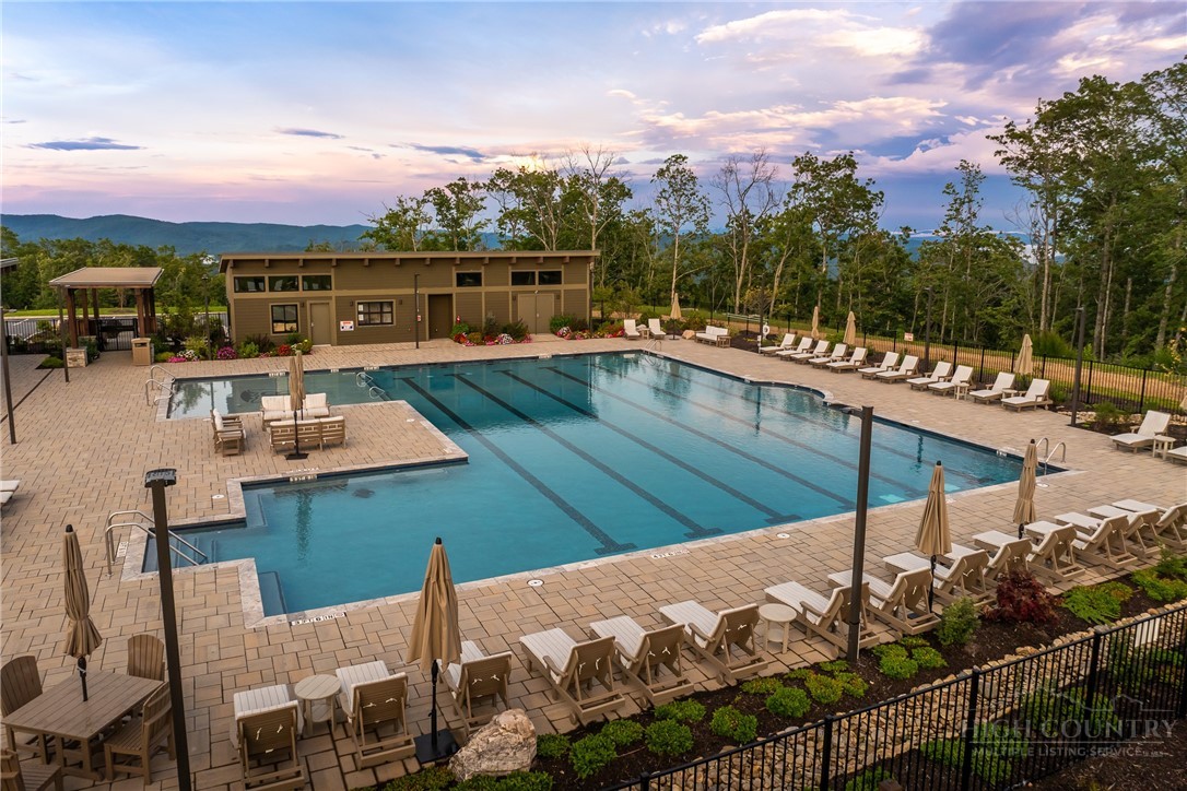183 Calico Court Property Photo 45