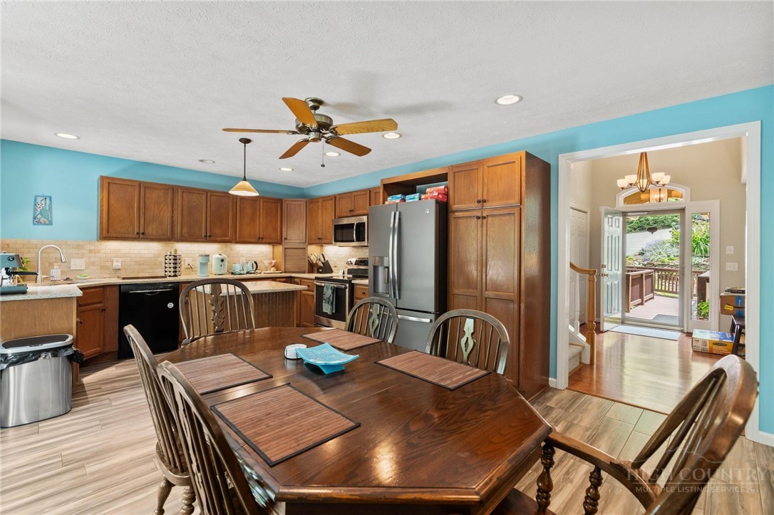 187 Cinnamon Fern Lane Property Photo 18