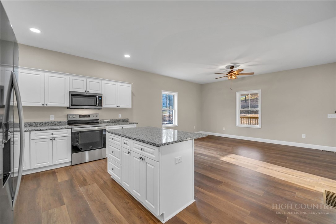 360 Laurel Lane Property Photo 15