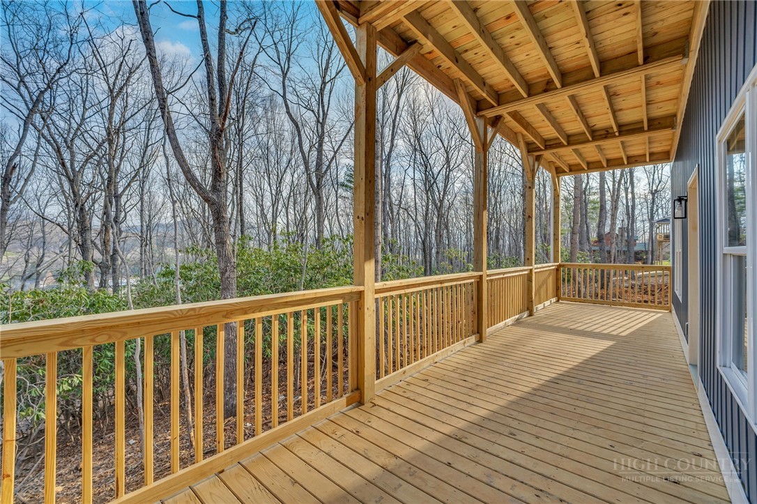 360 Laurel Lane Property Photo 38