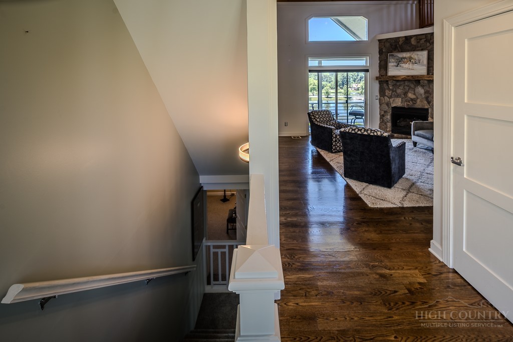 342 Birkdale Ridge Property Photo 7