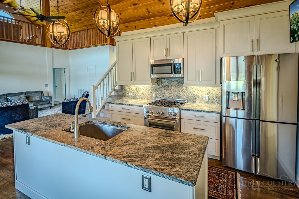 342 Birkdale Ridge Property Photo 15