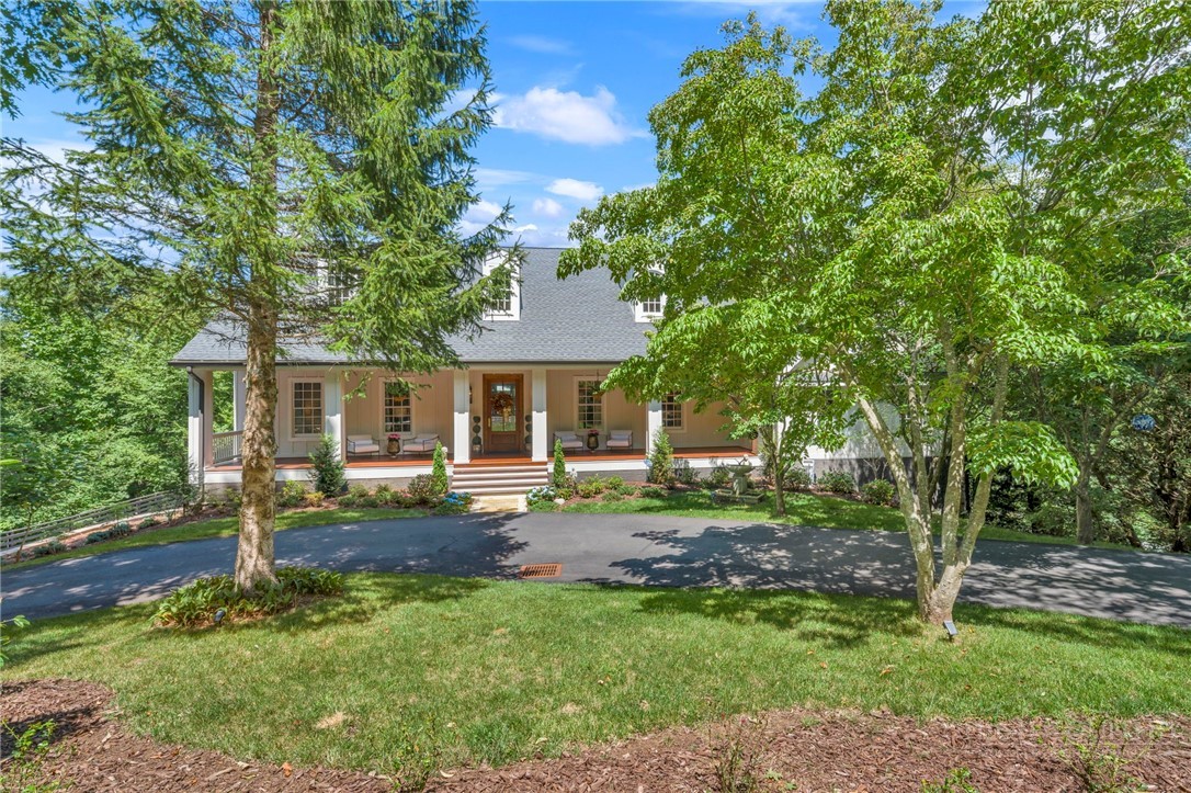 368 Green Hill Woods Property Photo 6
