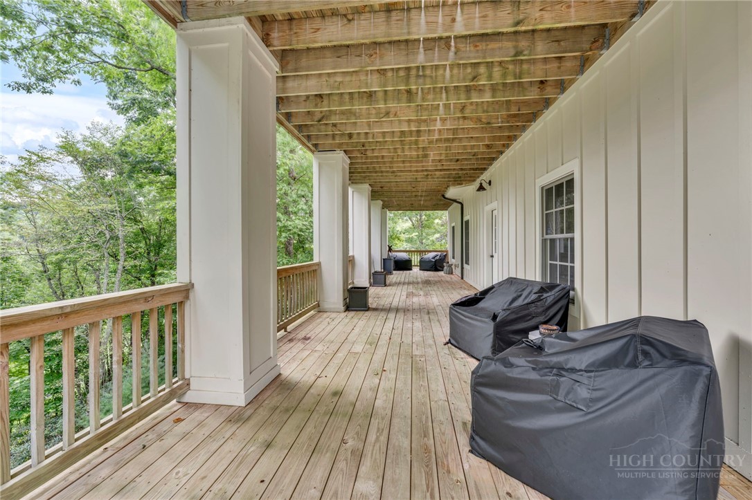 368 Green Hill Woods Property Photo 41