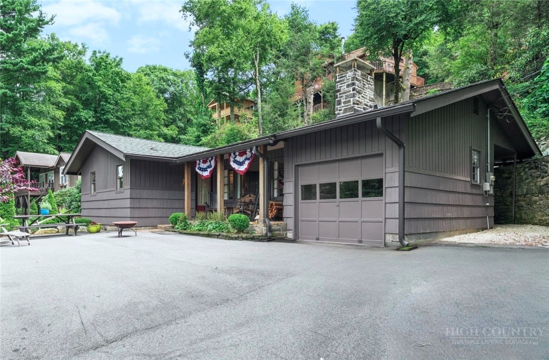 168 Mountain View Drive Property Photo 1