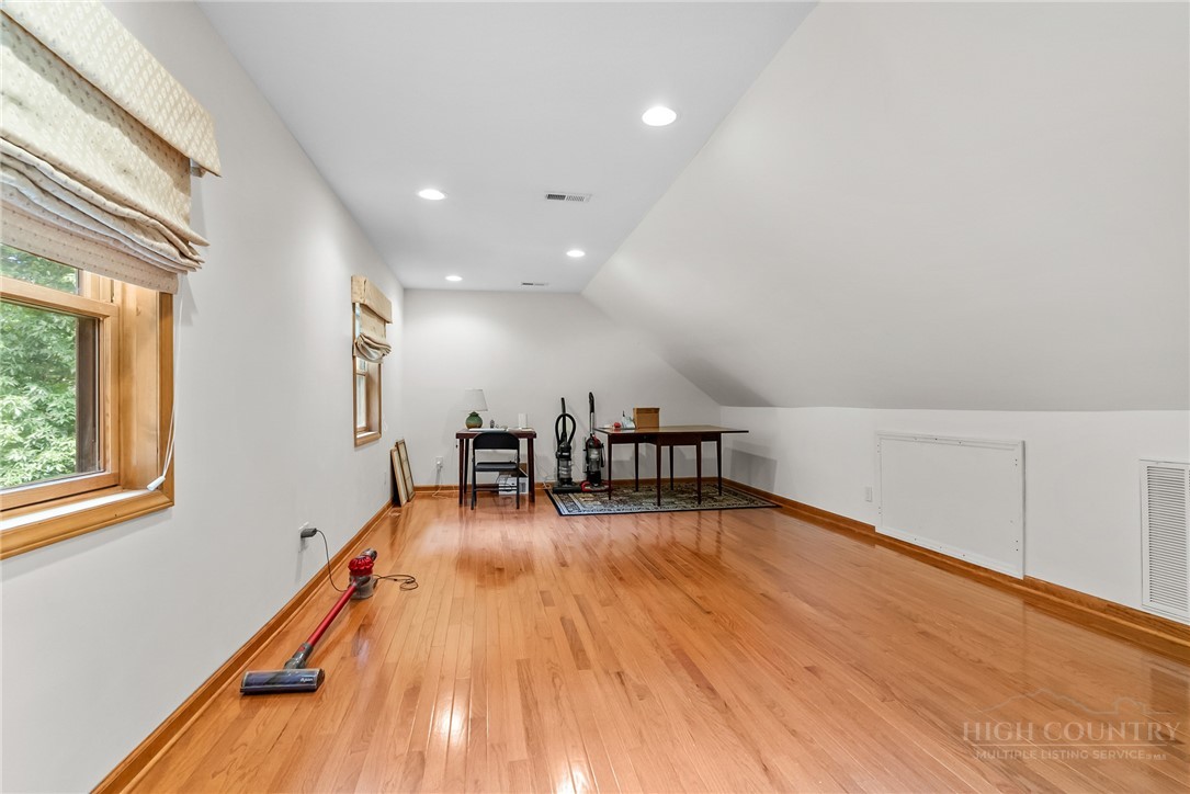 785 Eagles Nest Lane Property Photo 21