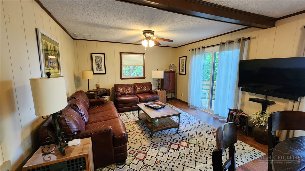 188 Forest Lane Property Photo 2