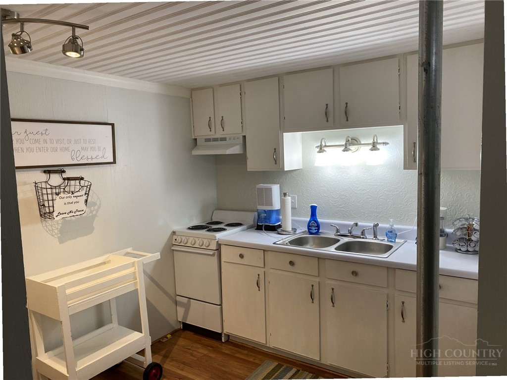 188 Forest Lane Property Photo 21