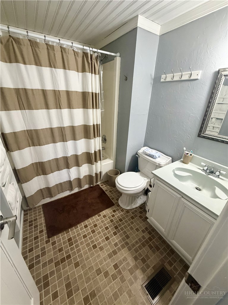 188 Forest Lane Property Photo 24