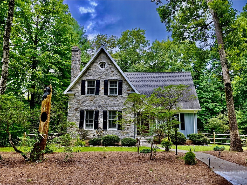 21 Maple Leaf Lane Property Photo 1