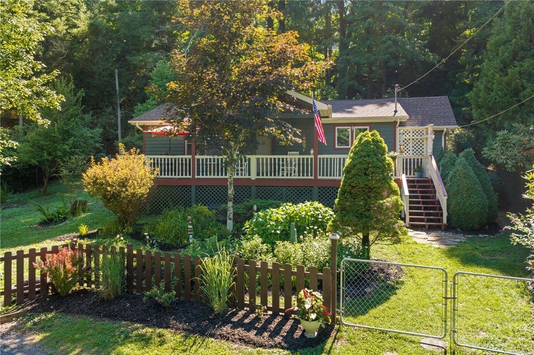 260 Sunny Acres Overlook Property Photo 1