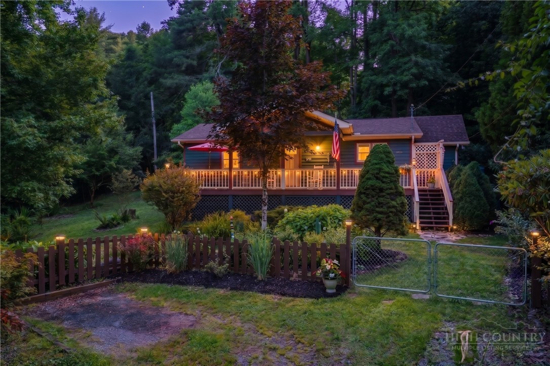 260 Sunny Acres Overlook Property Photo 4