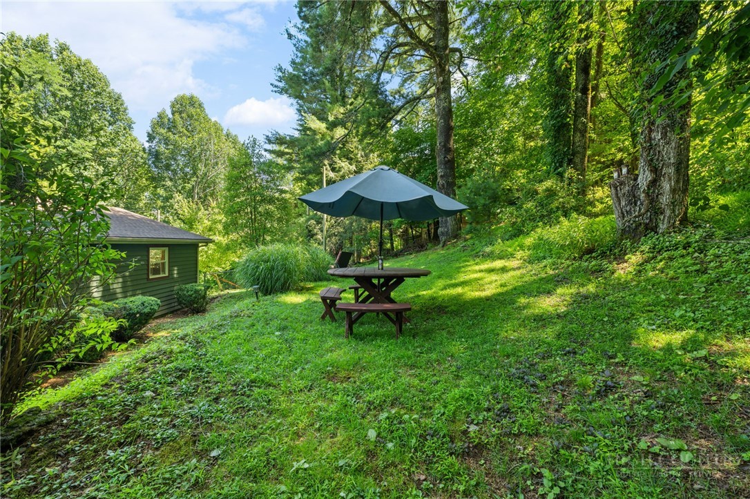 260 Sunny Acres Overlook Property Photo 35