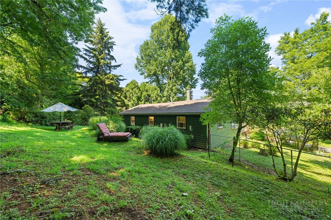 260 Sunny Acres Overlook Property Photo 36
