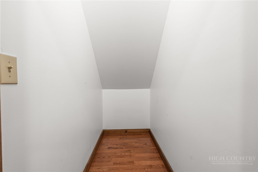 363 Switchback Lane Property Photo 28
