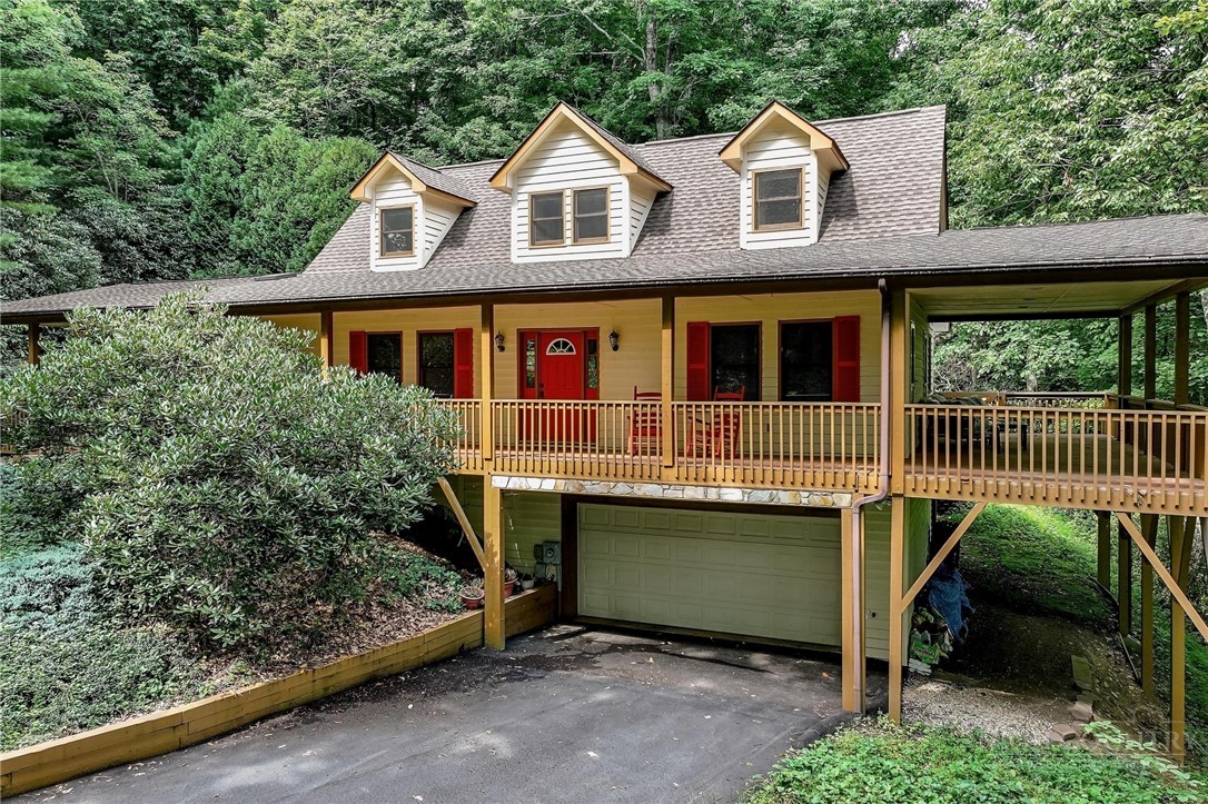 376 Deerfield Forest Parkway Property Photo 1