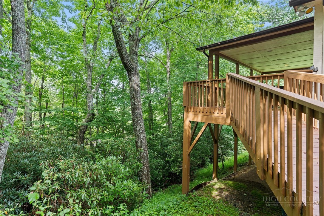 376 Deerfield Forest Parkway Property Photo 10