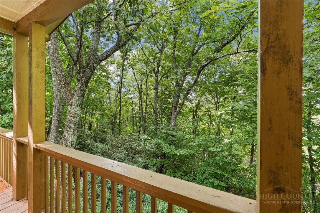 376 Deerfield Forest Parkway Property Photo 12