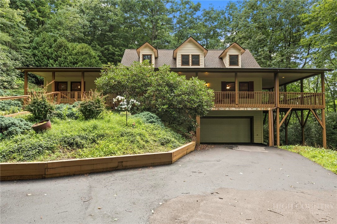 376 Deerfield Forest Parkway Property Photo 15