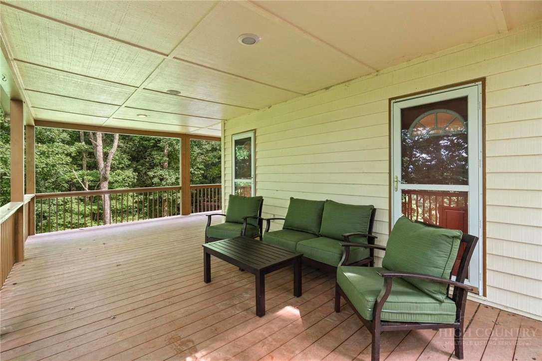 376 Deerfield Forest Parkway Property Photo 34