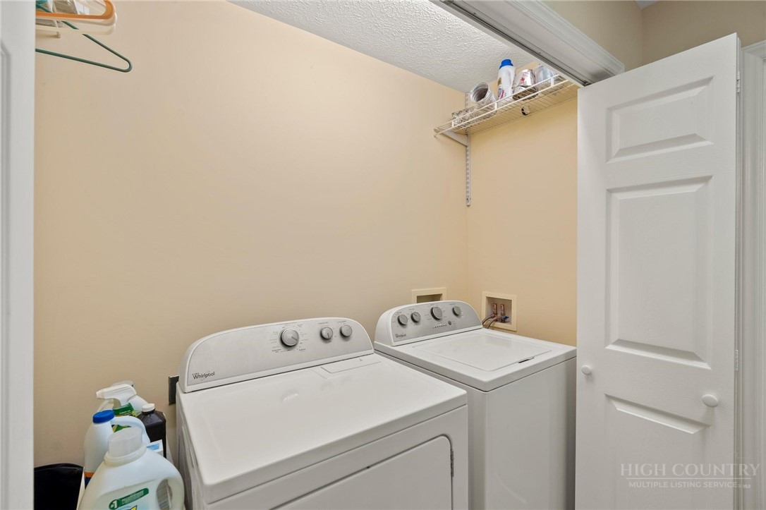 376 Deerfield Forest Parkway Property Photo 39