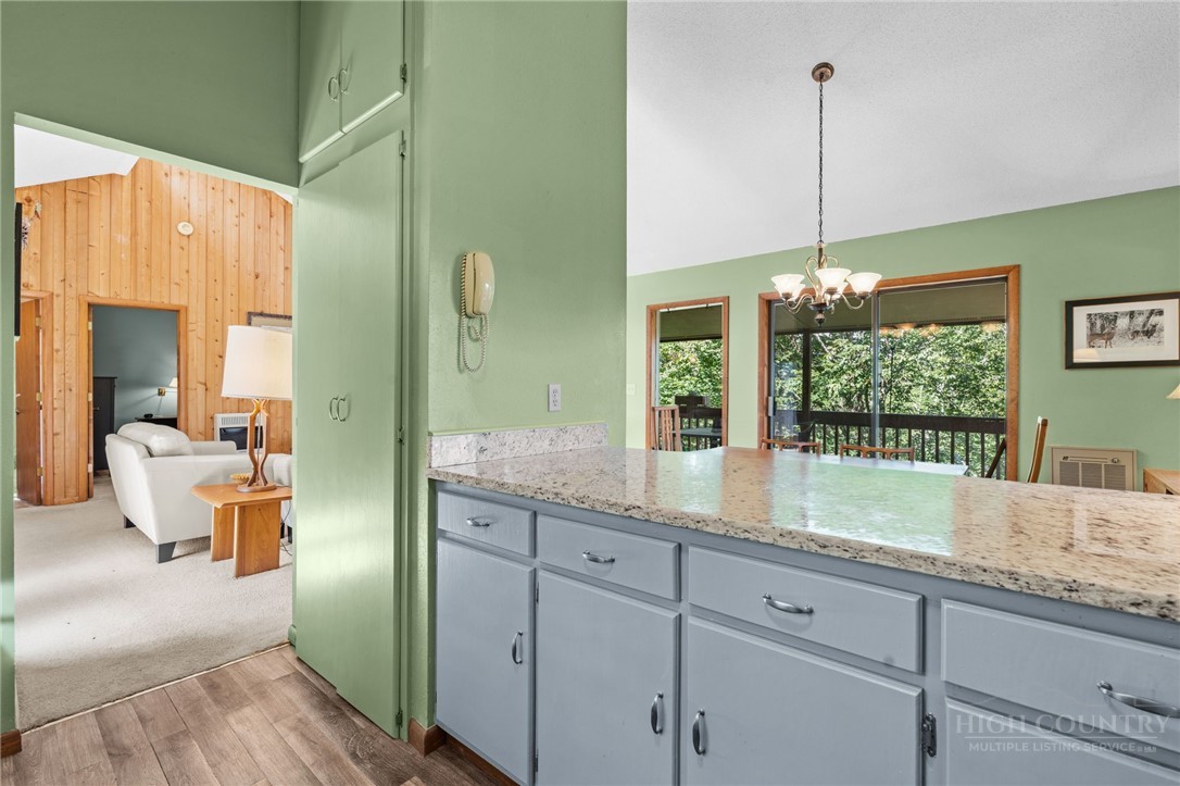 100 Grassy Gap Loop Road Property Photo 11