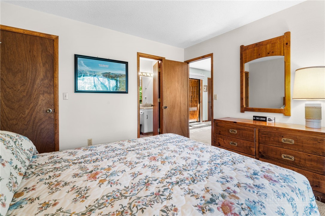 100 Grassy Gap Loop Road Property Photo 22