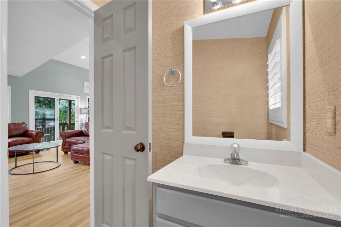 710 Pine Ridge Road Property Photo 15